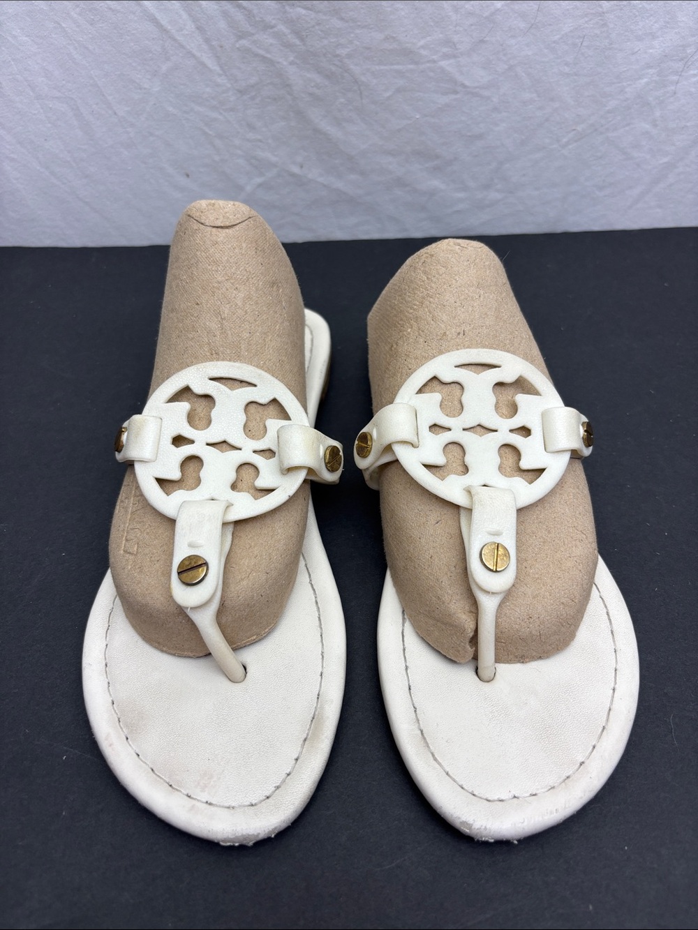 Sandals White Miller Leather Thong Sandals, SZ 8, box 71